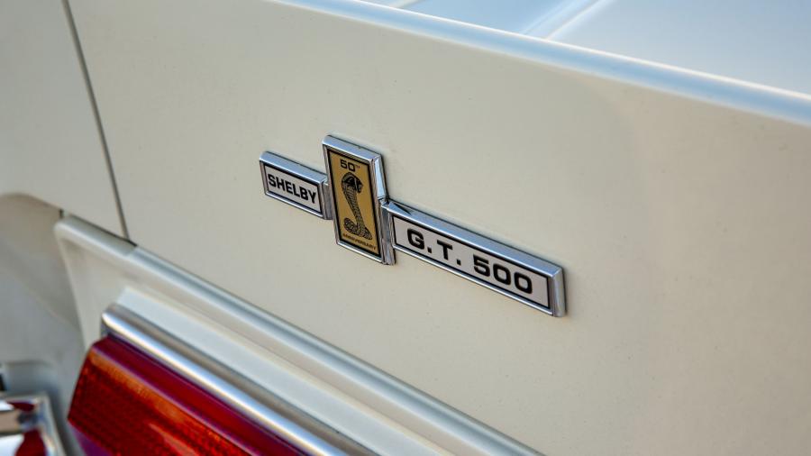 Логотип Shelby GT500 Super Snake 1967 года  (фото 19 из 52)